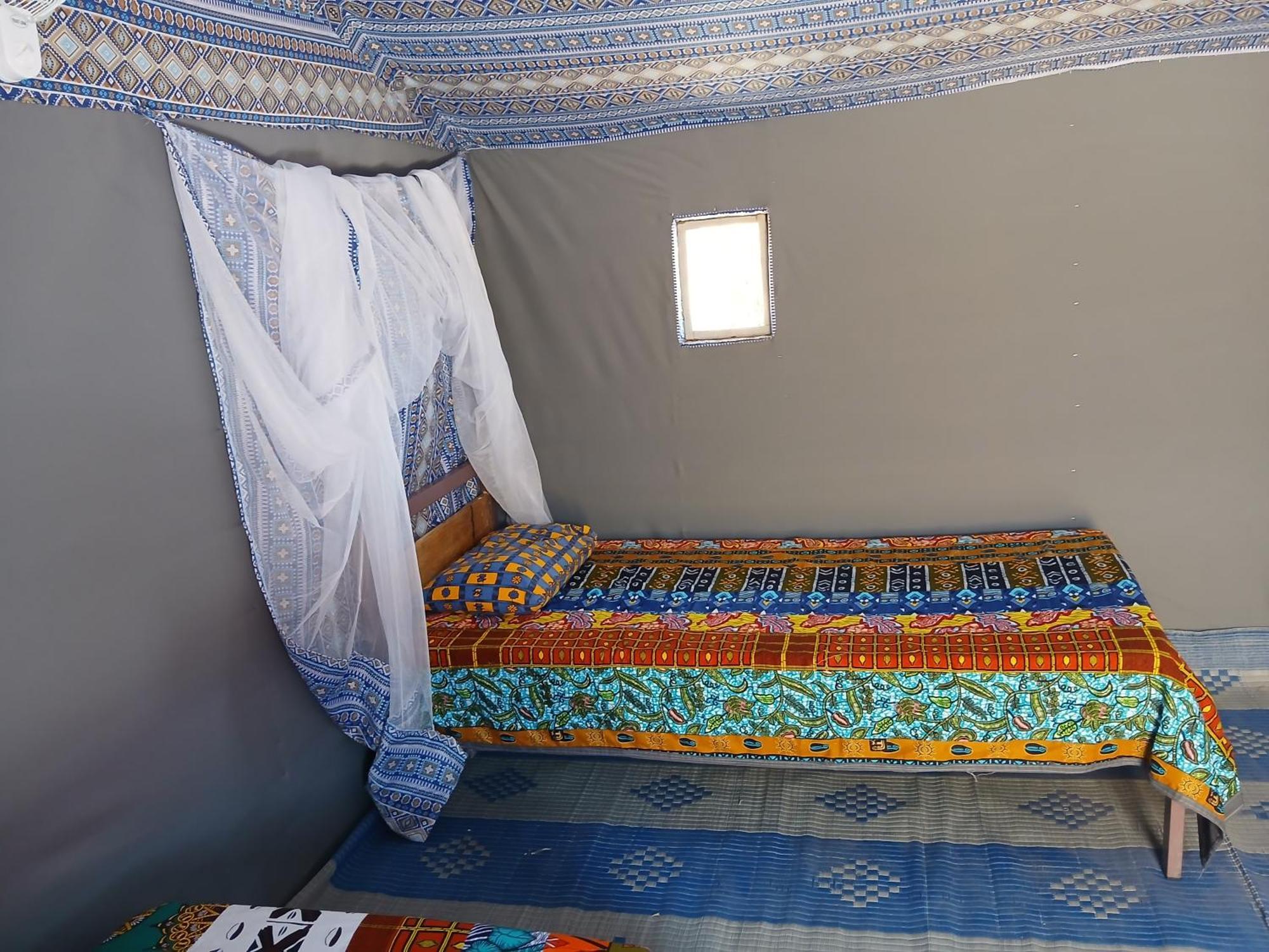 "Par 4 Chemins" - Atypical Stopover Nouakchott Exteriör bild